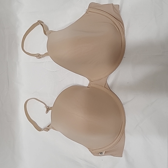 Harper Wilde Other - Harper Wilde tan bra 36d